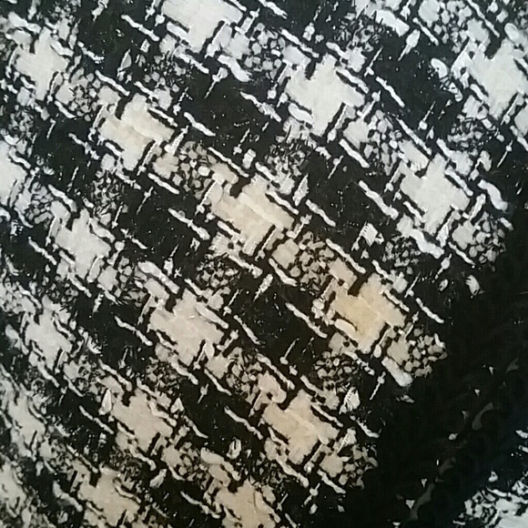 Tahari Jacket/Blazer - Picture 2 of 4